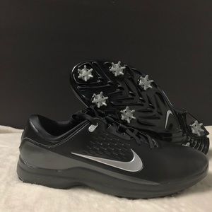 Nike men’s golf shoes size 10